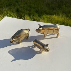 Vintage Brass Piglet Family Of 3. Polished. Radiant. (2) 4” And  (1) 3” Long